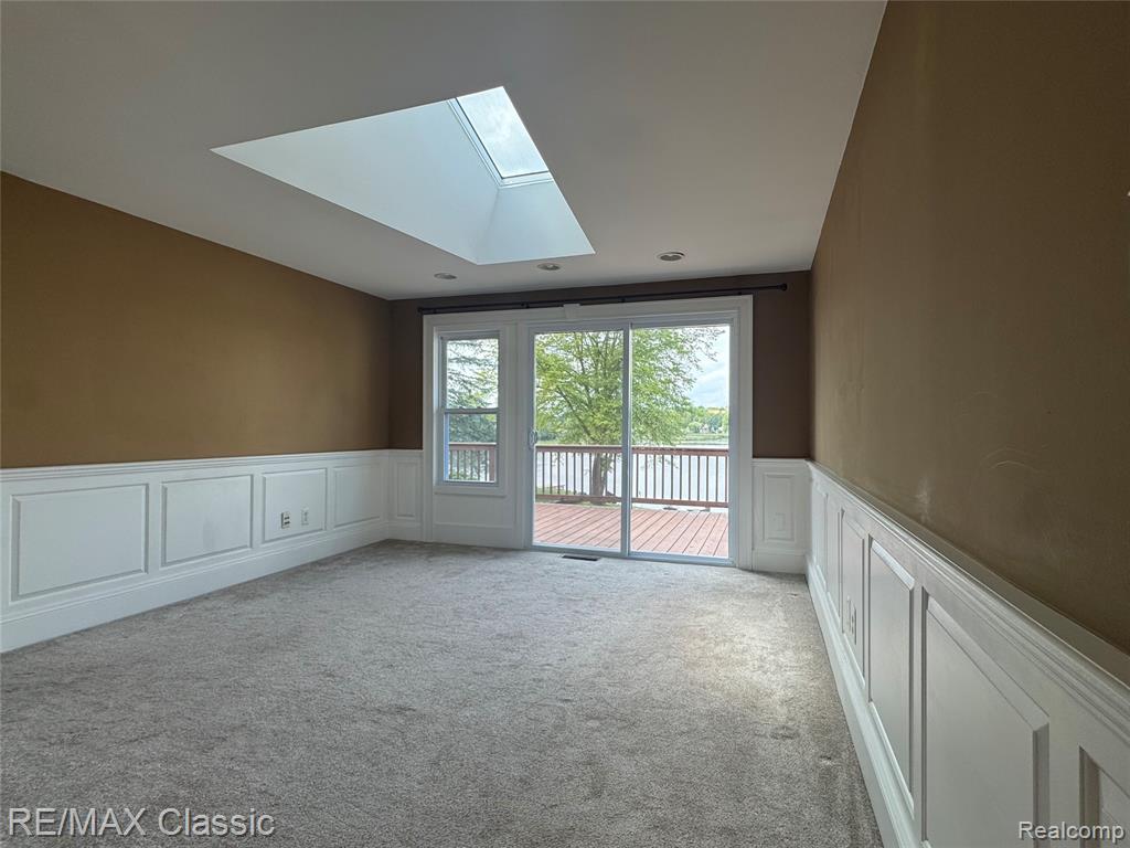 1508 LAKEVIEW Drive, Wolverine Lake, MI 48390 — Photo 27