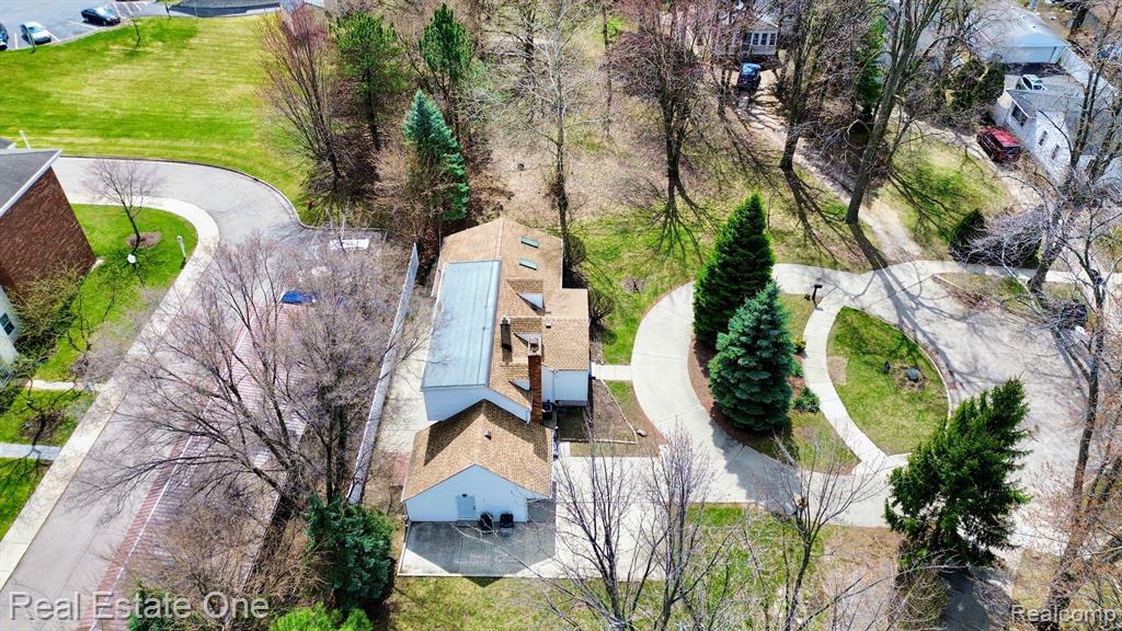 571 ANDRESEN Court, Hazel Park, MI 48030 — Photo 56