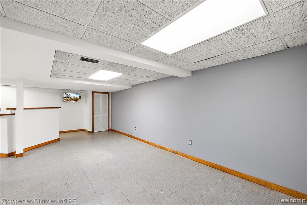 47269 S Chigwidden Drive, Northville, MI 48167 — Photo 39