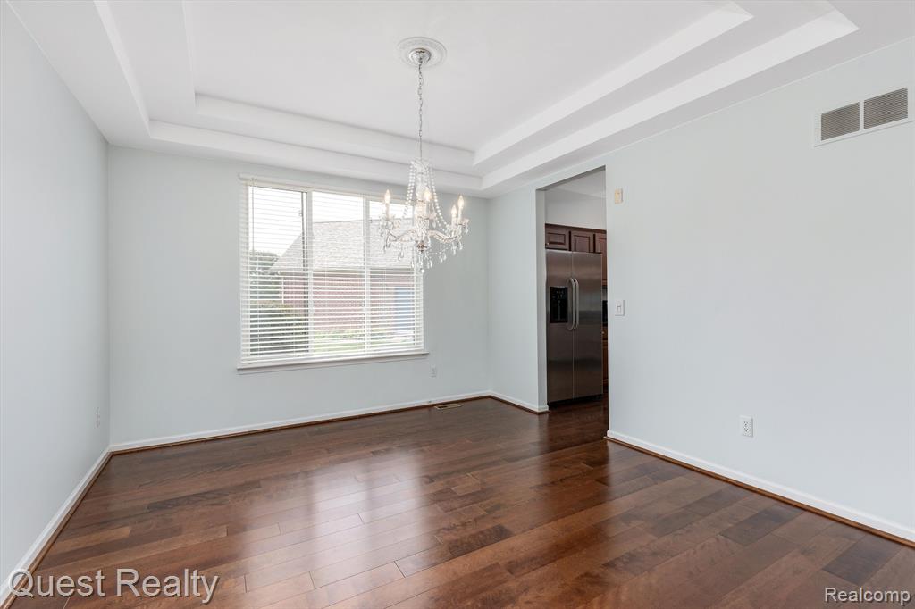 49807 Sable Creek Drive, Macomb, MI 48042 — Photo 7