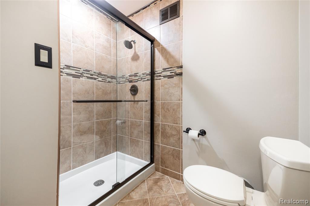 8063 Colony Drive, 1, Grosse Ile, MI 48138 — Photo 24