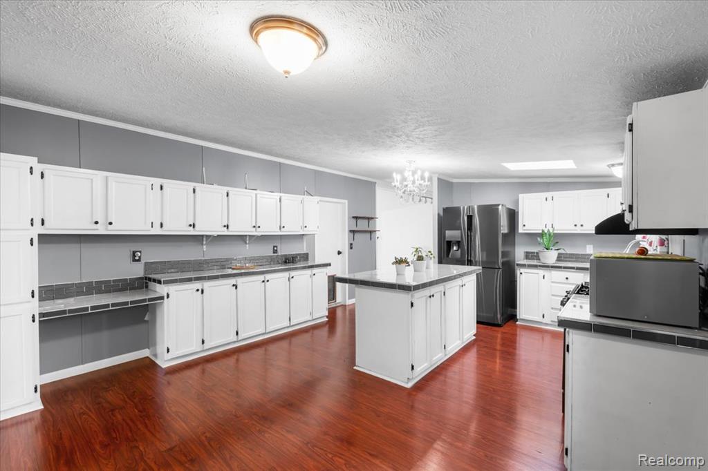 996 River Line Drive, Howell, MI 48843 — Photo 3