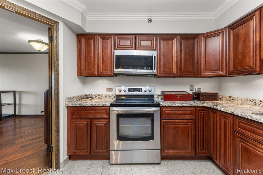 5000 Town Center, 2605, Southfield, MI 48075 — Photo 17