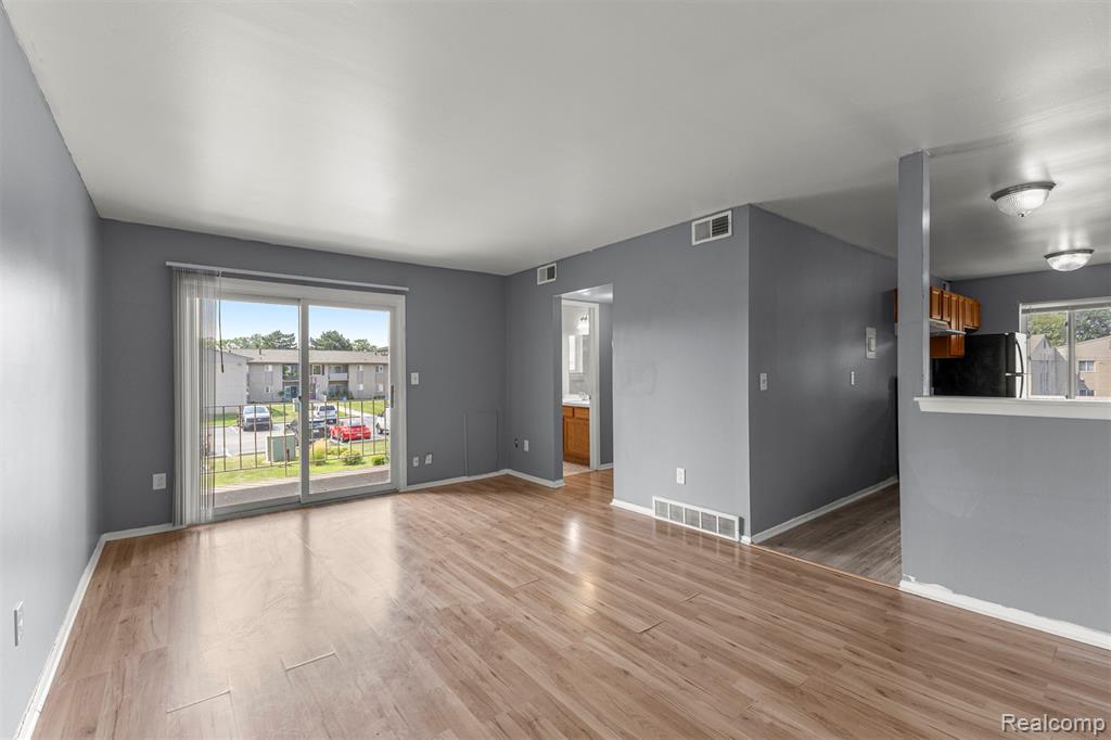 9993 Allen Pointe Drive, Allen Park, MI 48101 — Photo 4