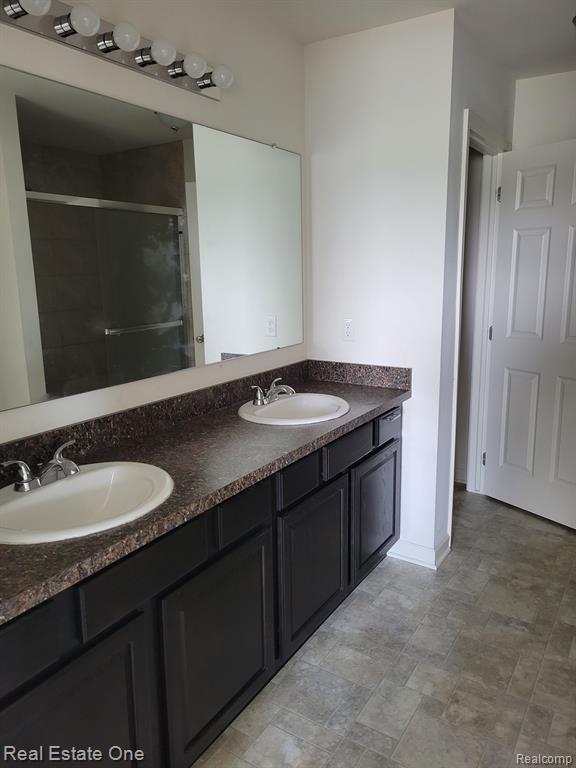 7799 Ryder Court, Utica, MI 48317 — Photo 16