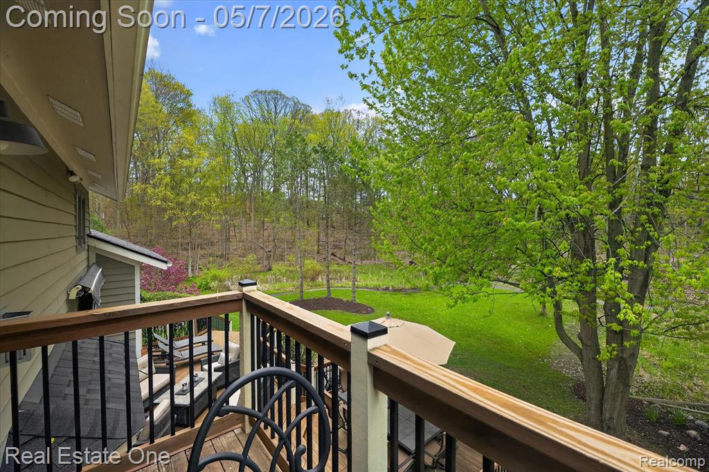 38967 Holsworth Court, Farmington, MI 48331 — Photo 31