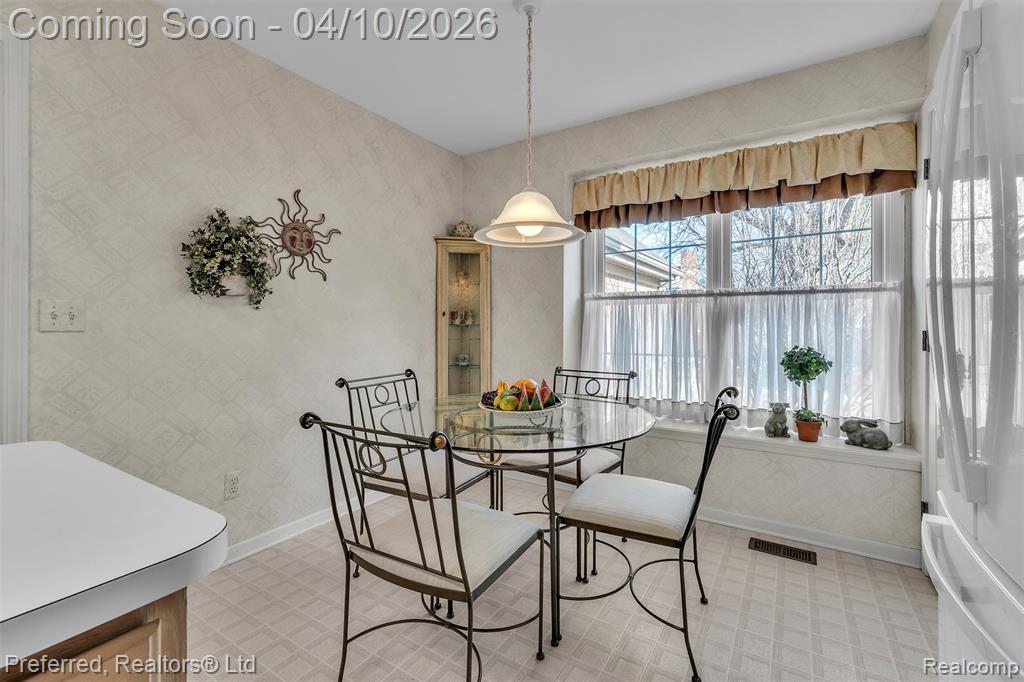 39797 Muirfield Lane, Northville, MI, 48168