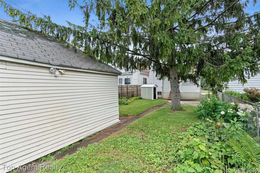 5059 Harold Street, Hamtramck, MI 48212 — Photo 23