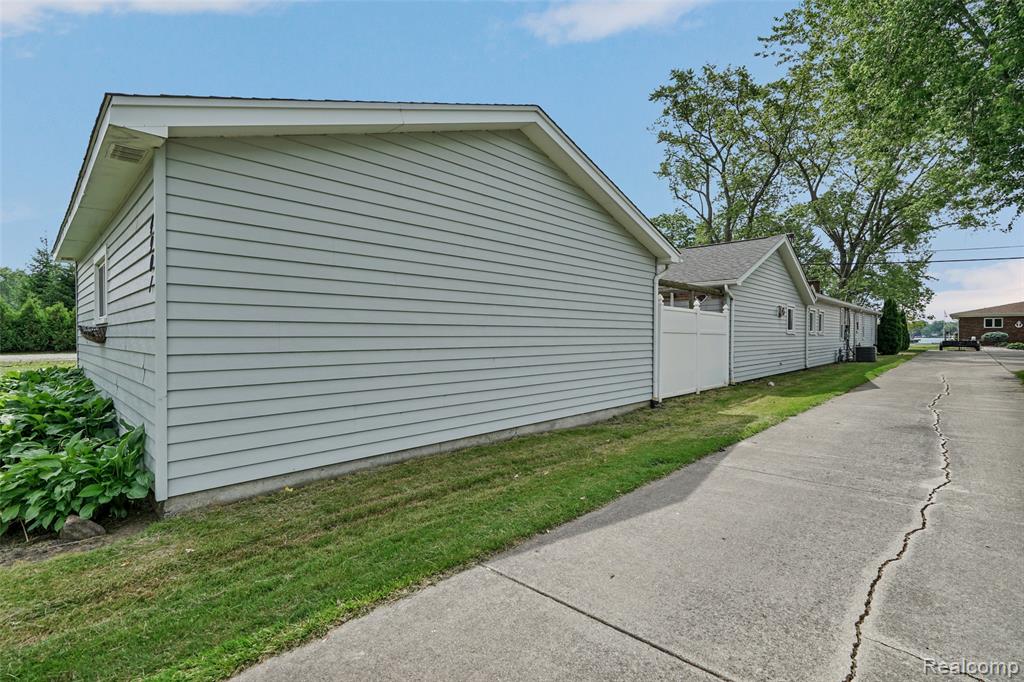 4901 Pointe Tremble Road, Algonac, MI 48001 — Photo 45