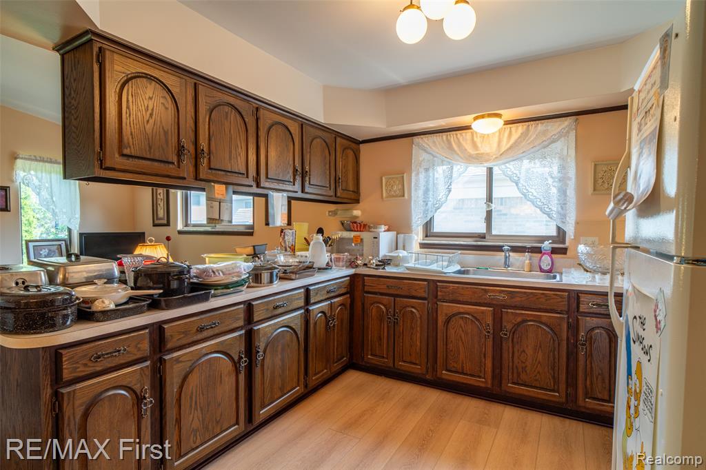 47798 CHRYS, Macomb, MI 48044 — Photo 21