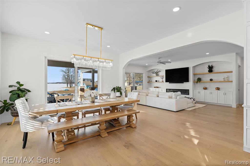 2208 Grove Park Road, Fenton, MI, 48430