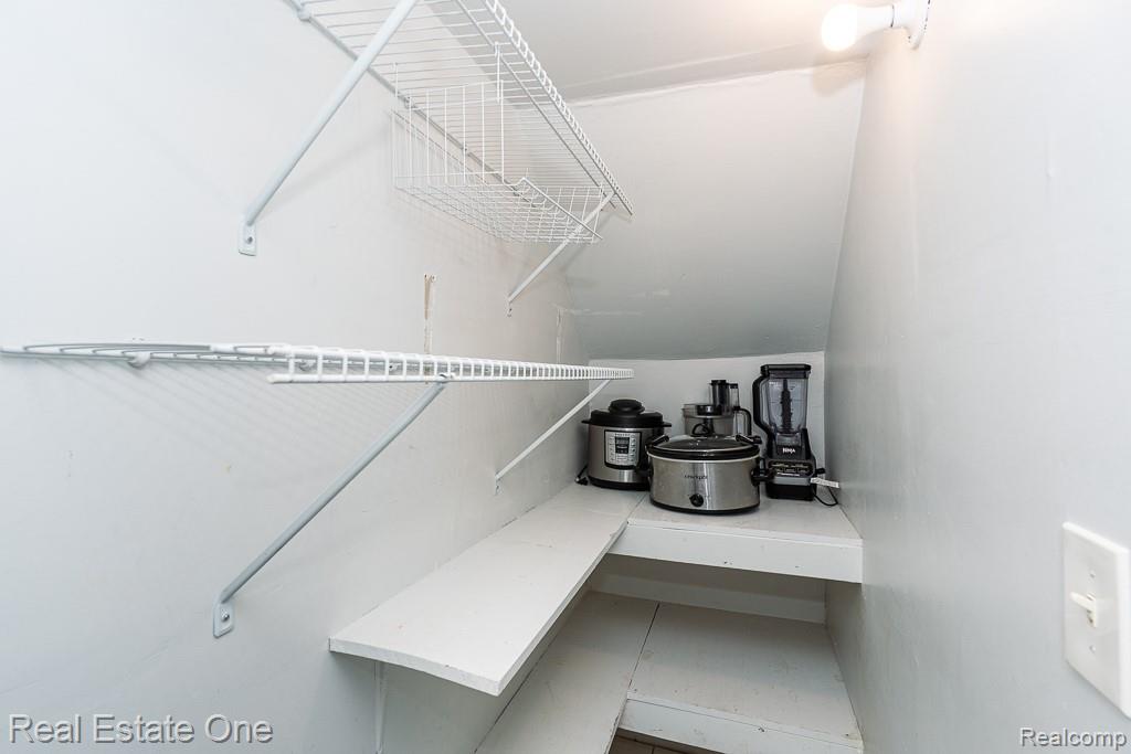 629 N Calhoun Street, Lapeer, MI 48446 — Photo 16