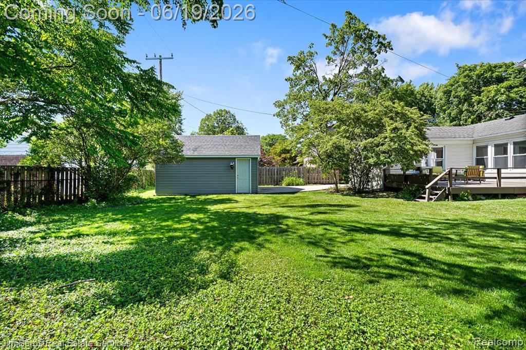 615 Lakepointe Street, Grosse Pointe, MI 48230 — Photo 29