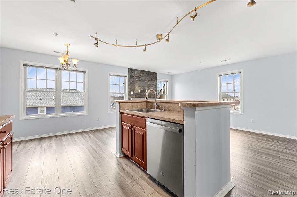 3939 Forester Boulevard, Auburn Hills, MI 48326 — Photo 15