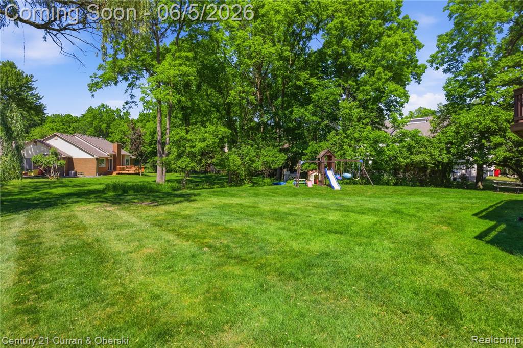 4876 Justin Lane, West Bloomfield, MI — Photo 50