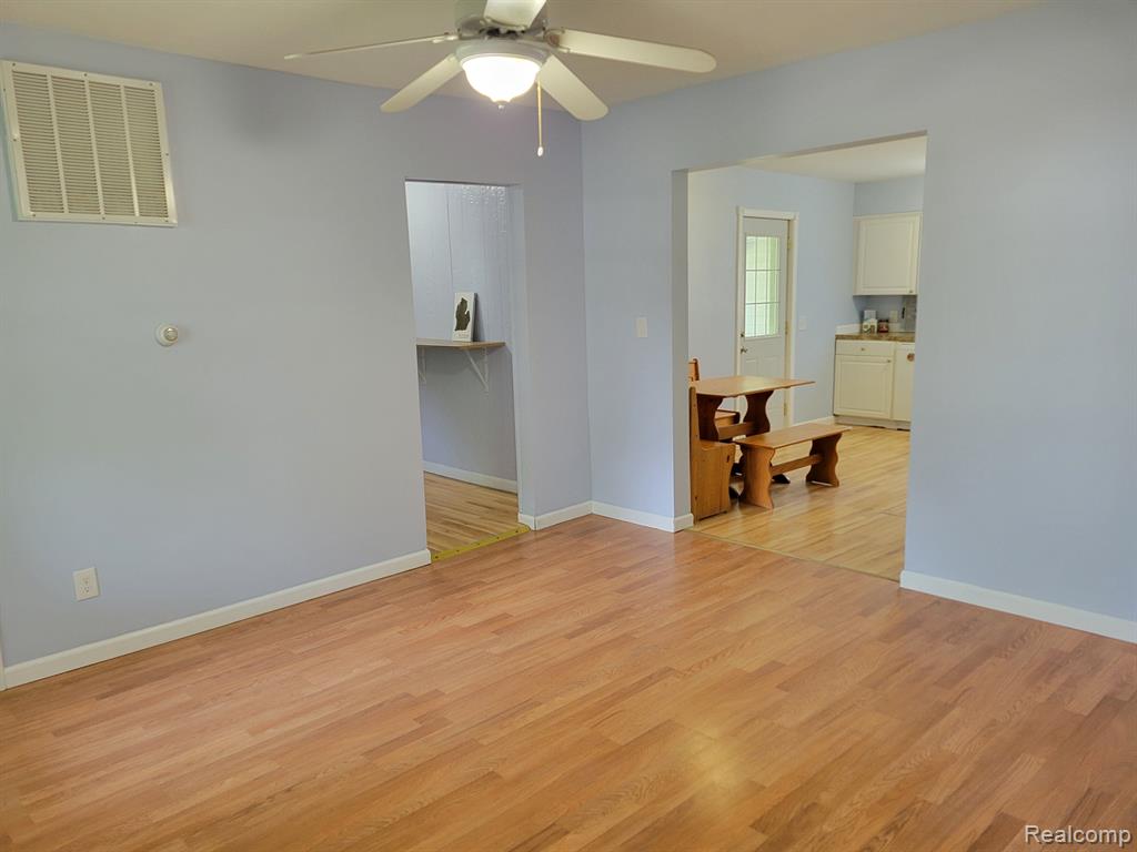 4887 CENTER Street, Millington, MI 48746 — Photo 11