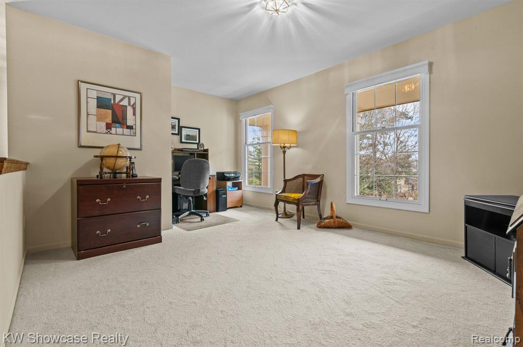 5294 BRIDGE Trail E, Commerce Twp, MI 48382 — Photo 17