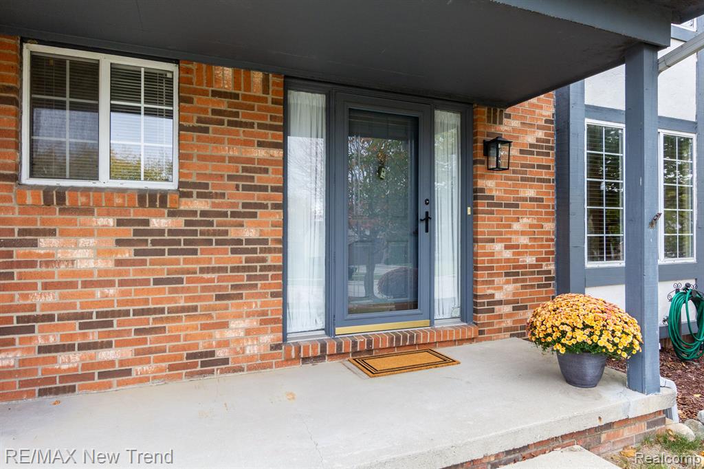 24486 RIVERVIEW Lane, Novi, MI — Photo 4