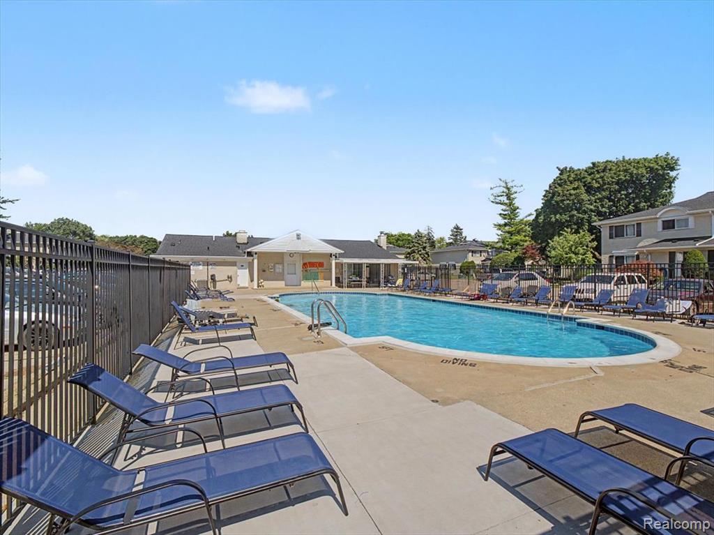 41957 Utica Road, Sterling Heights, MI 48313 — Photo 41