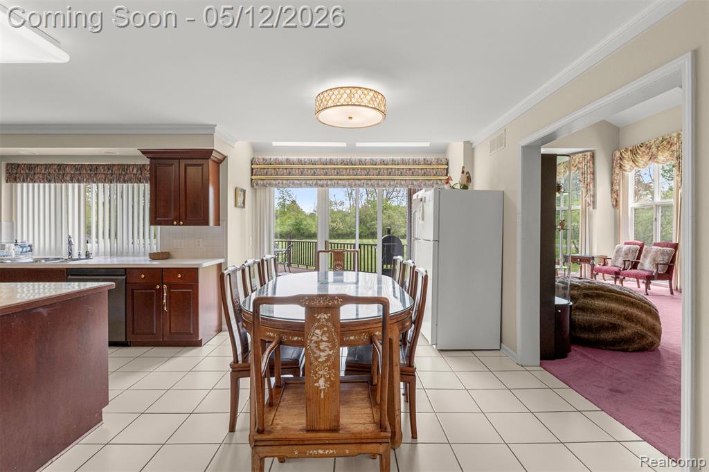 30060 Bristol Lane, Bingham Farms, MI 48025 — Photo 25