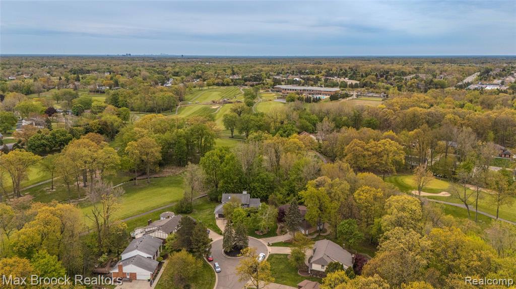 5199 Shenandoah Court, West Bloomfield, MI 48323 — Photo 94
