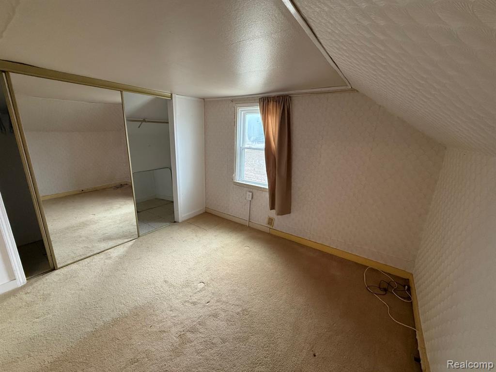 2329 Seymour Road, Swartz Creek, MI 48473 — Photo 9
