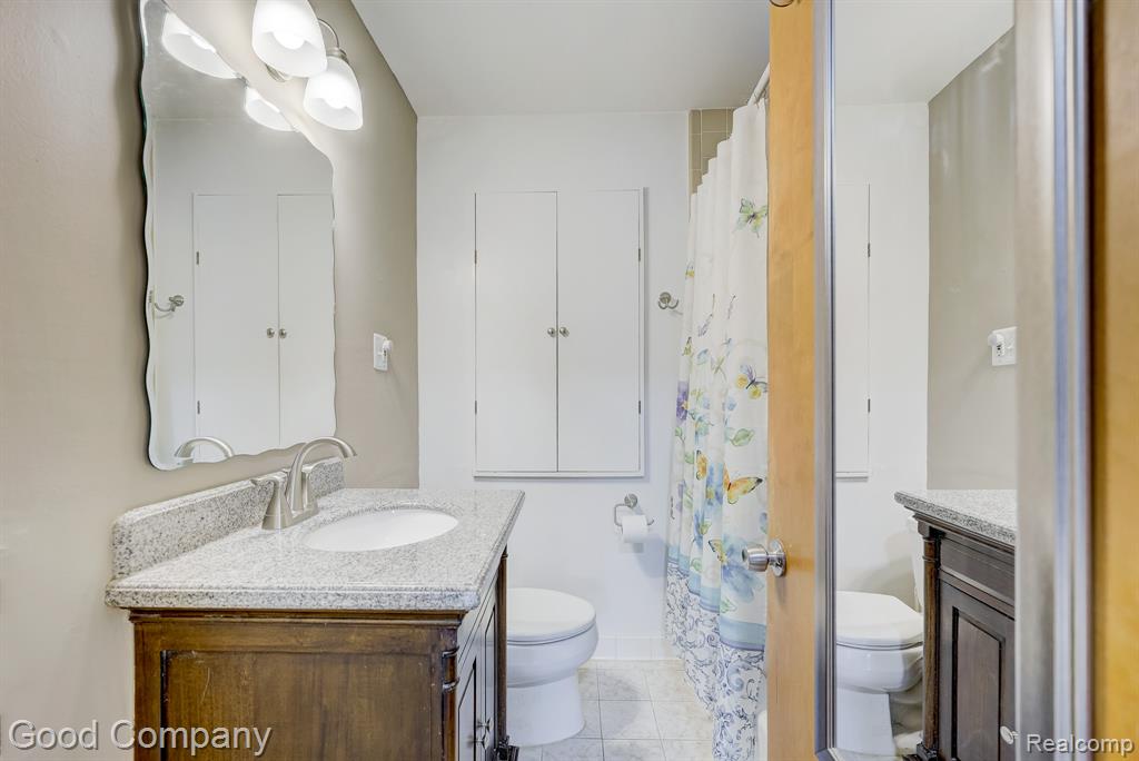 29329 Tawas Street, Madison Heights, MI 48071 — Photo 22