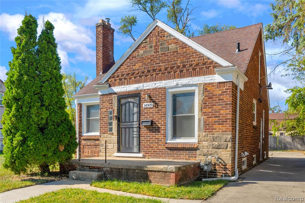 14909 Griggs Street - Photo 2