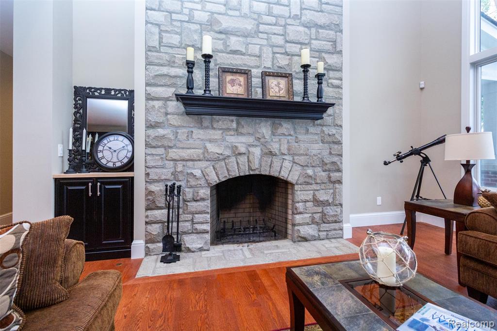 302 Tanview Drive, Oxford, MI, 48371