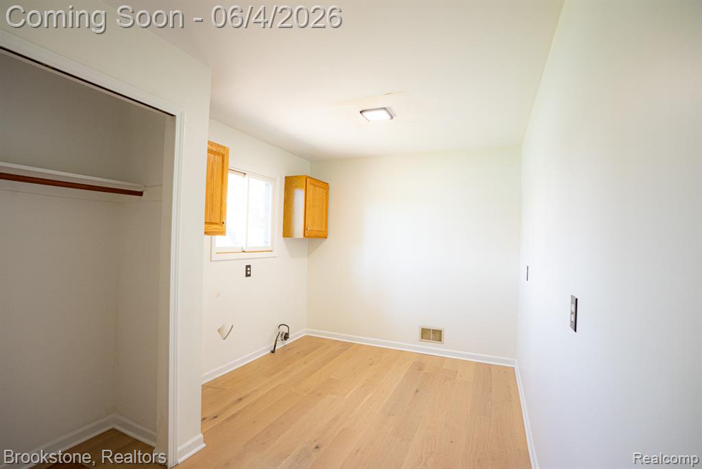 8828 Grace Street, Shelby Twp, MI 48317 — Photo 13