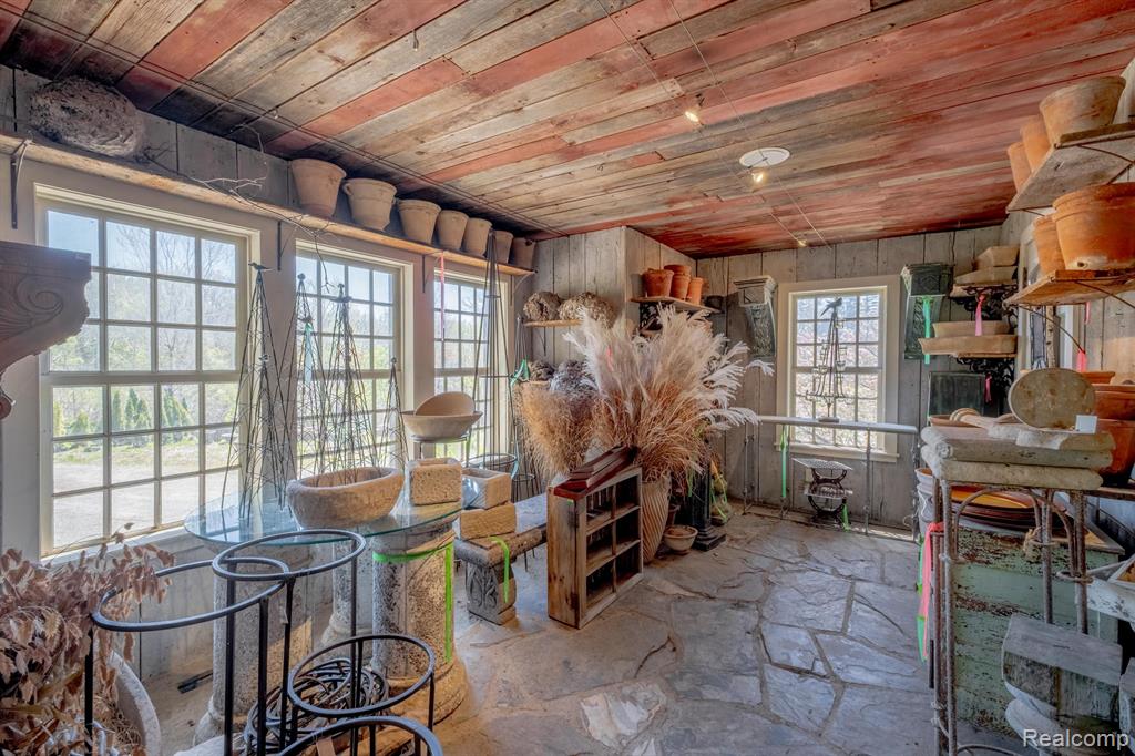 9225 FENTON Road, Grand Blanc, MI 48439 — Photo 13