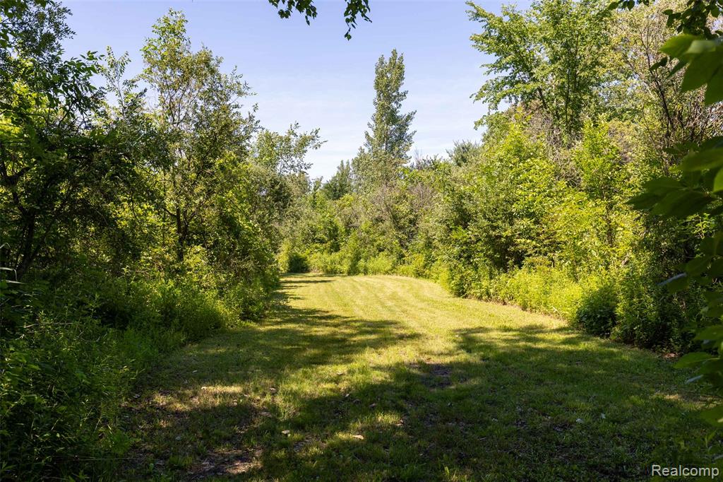408 Columbiaville Road, Columbiaville, MI 48421 — Photo 12