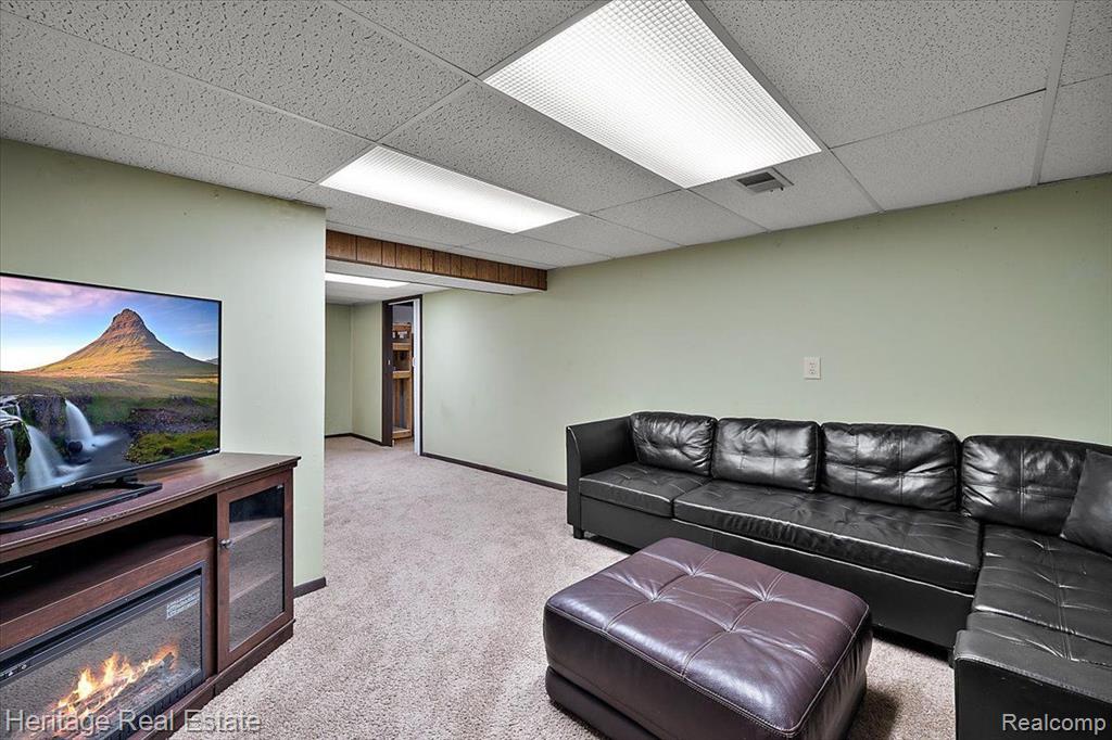 2855 ROUNDTREE Drive, APT 104 L, Troy, MI 48083 — Photo 22