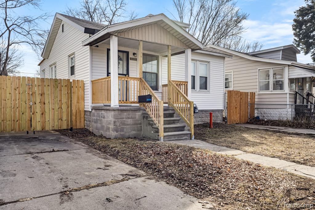 6050 Evergreen Avenue, Dearborn, MI 48228 — front exterior
