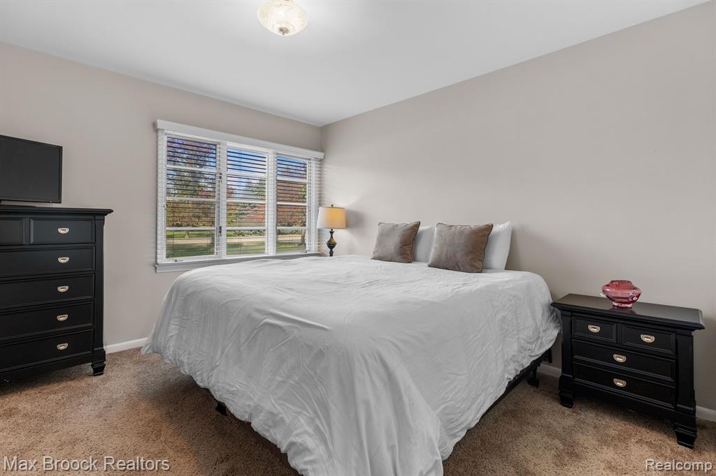 4823 WYE OAK Road, Bloomfield Hills, MI 48301 — Photo 14