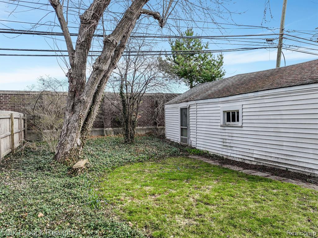 20 WOODSIDE PARK Boulevard, Pleasant Ridge, MI — Photo 26
