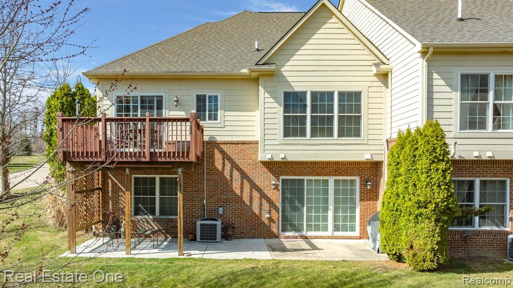 565 ANDOVER Court, Rochester Hills, MI 48306 — Photo 5