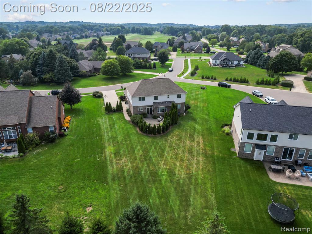 637 Edinburgh Circle, Highland, MI — Photo 40