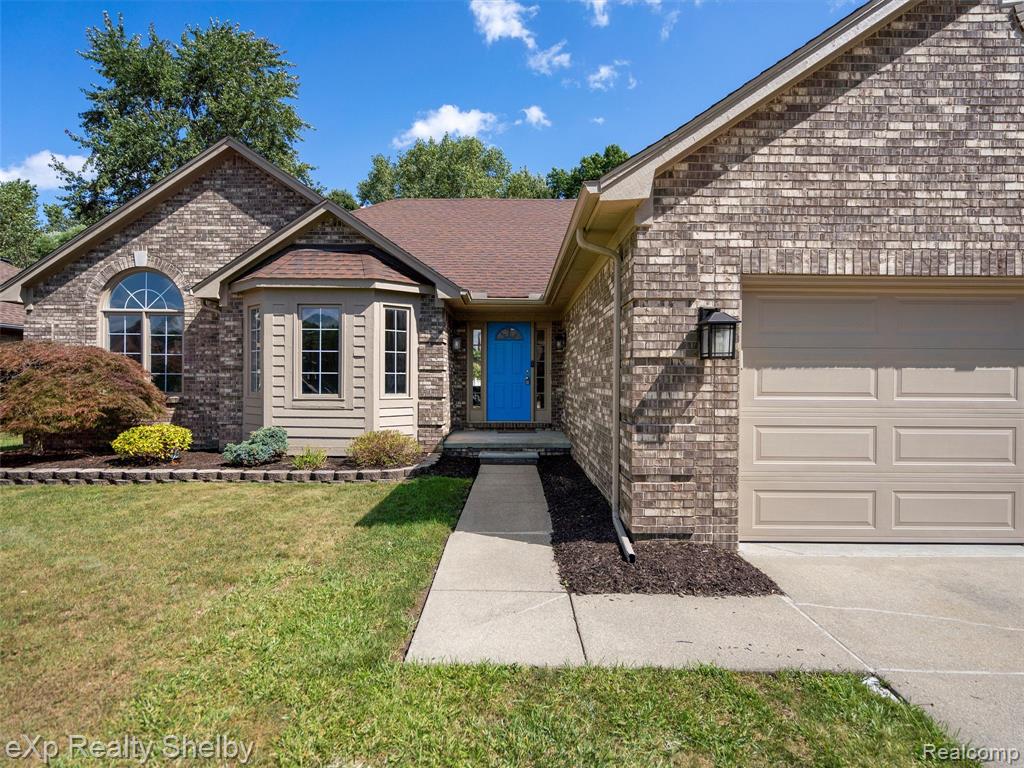 54256 Oconee Drive, Macomb, MI 48042 — Photo 3