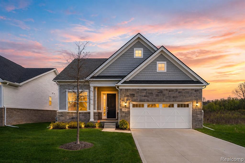 5545 Helmsdale Boulevard, West Bloomfield, MI — front exterior