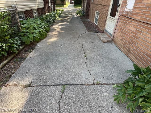 1032 Beaconsfield Avenue, Grosse Pointe Park, MI 48230 — Photo 3