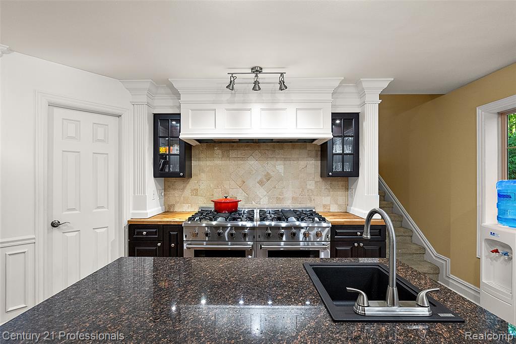 6705 College Park Drive, Clarkston, MI — Photo 96