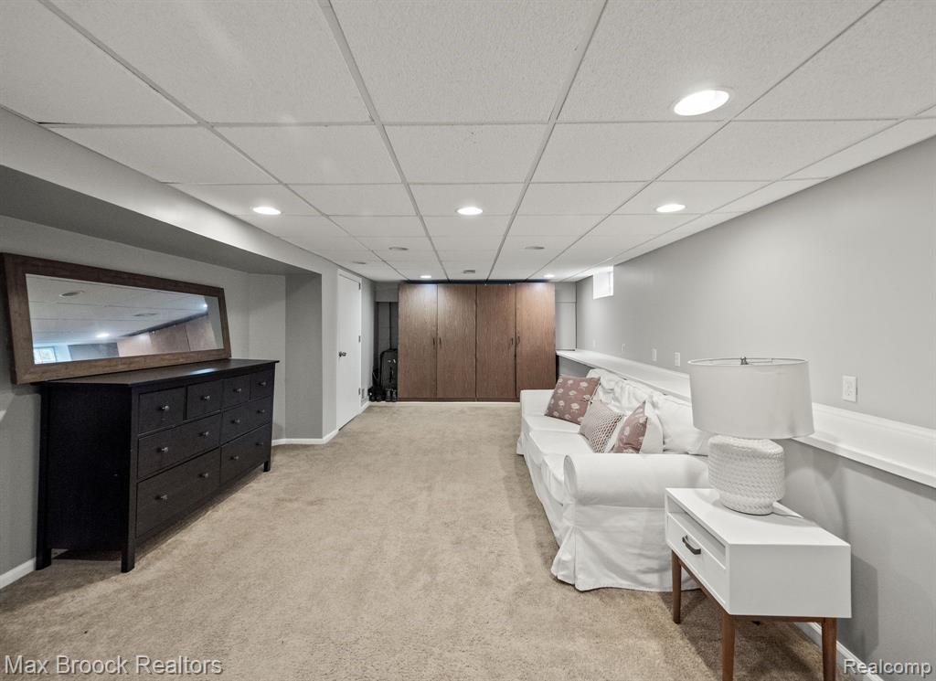913 MAPLEGROVE Avenue, Royal Oak, MI 48067 — Photo 22