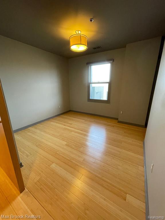 510 N Main St, Royal Oak, MI 48067 — Photo 12