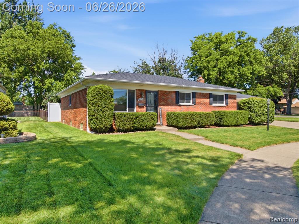 40963 Flagstaff Drive, Sterling Heights, MI 48313 — Photo 3