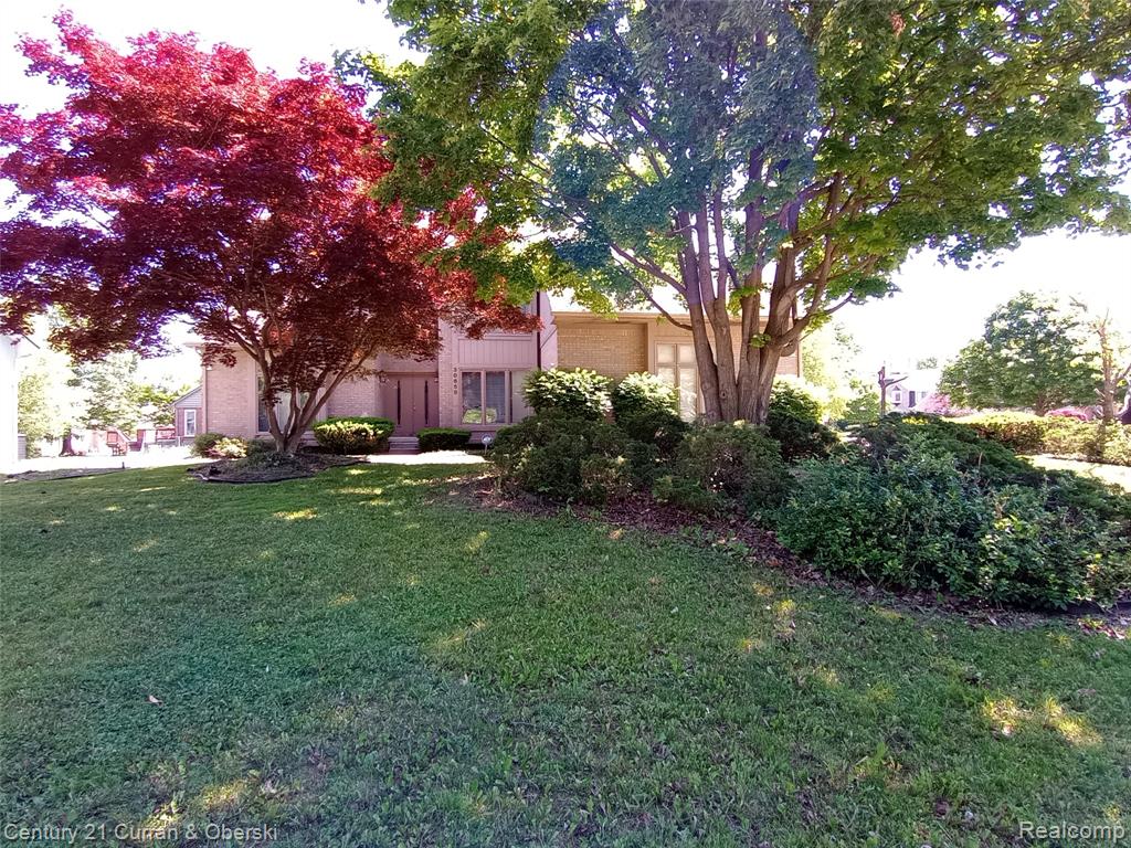 30658 Mystic Forest Drive, Farmington Hills, MI 48331