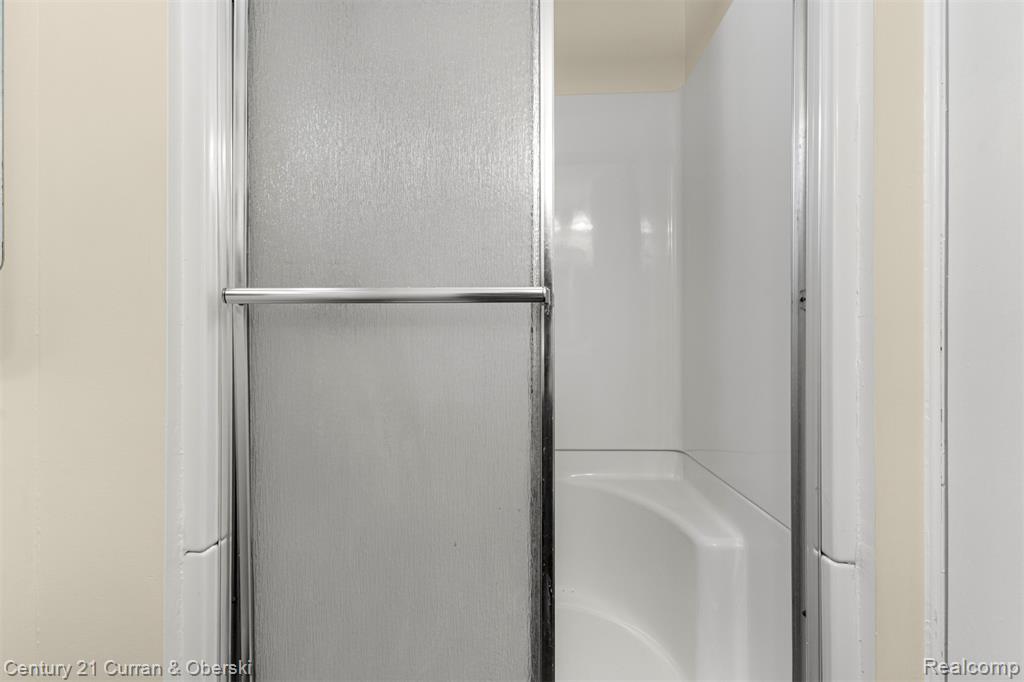 572 Shana Street, Canton, MI 48187 — Photo 24