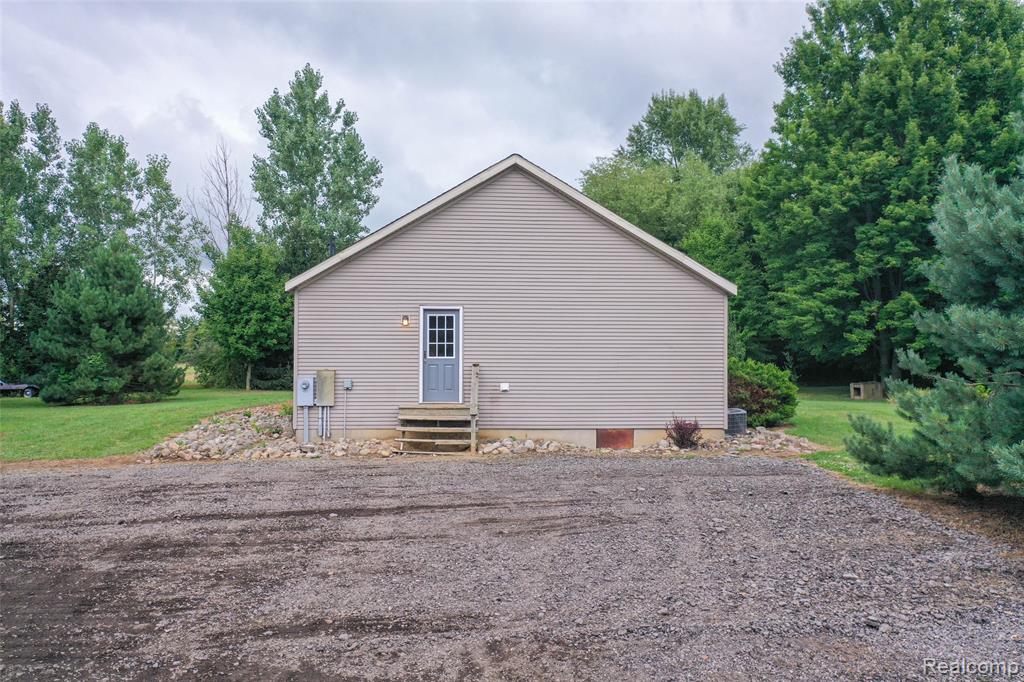 2302 Stiles Road, Brown, MI 48416 — Photo 24
