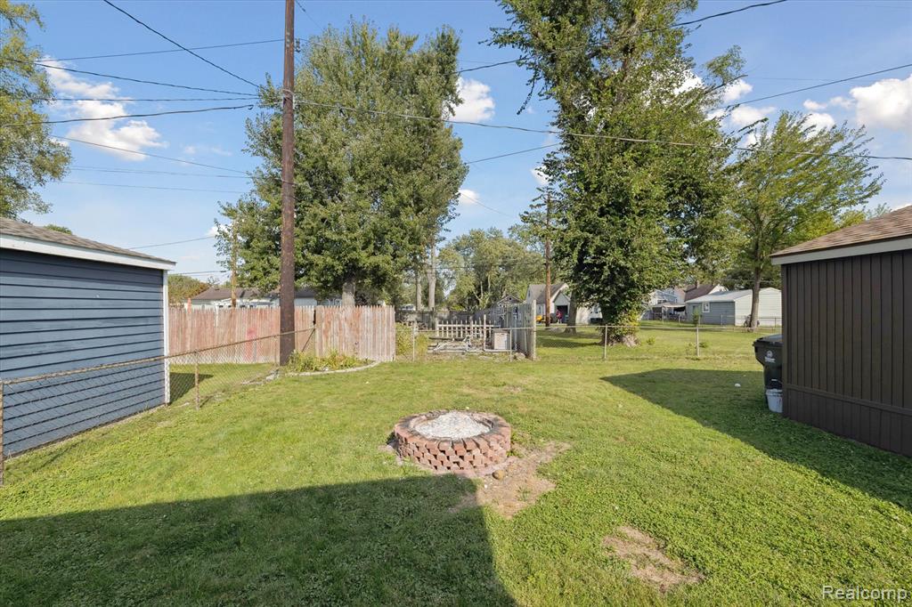 7474 Lathers Street, Westland, MI — Photo 32