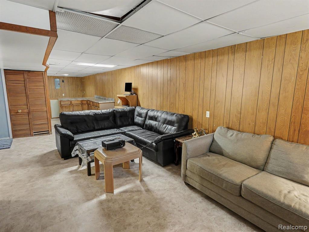 1418 Oakview Drive, Canton, MI 48187 — Photo 15